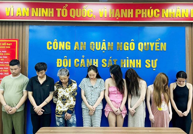 Các đối tượng tại Công an quận Ngô Quyền. Ảnh: Công an Hải Phòng